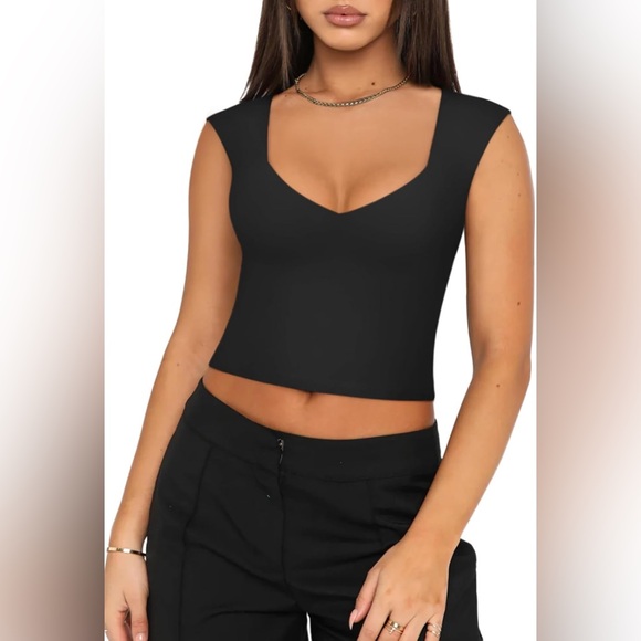 REORIA Black Crop Tank Top Womens Medium Double Lined Seamless V Neck Brand New - Picture 4 of 5